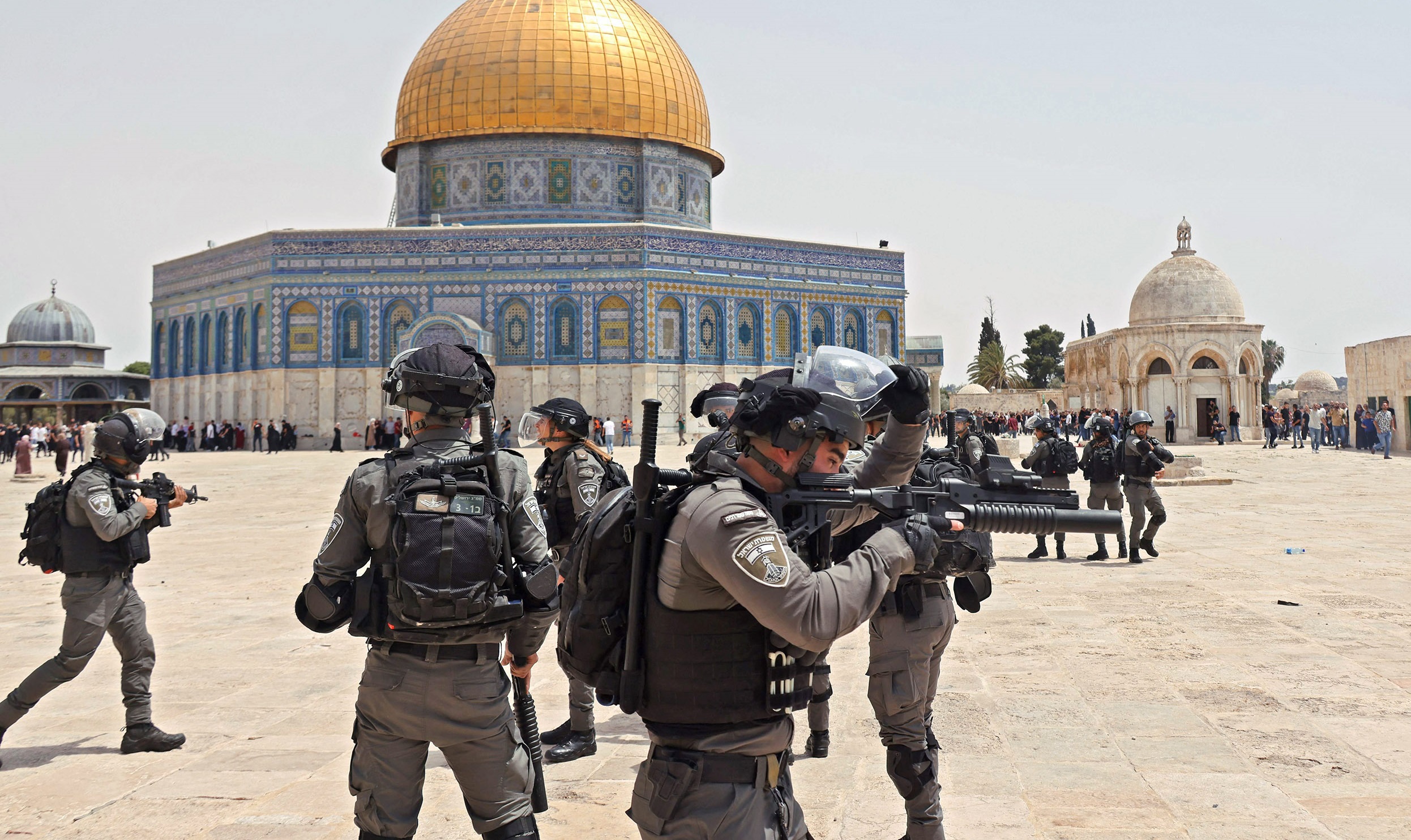 Η Χαμάς καλεί σε γενική εξέγερση τους Παλαιστινίους: Το Ισραήλ είναι  έτοιμο να εισβάλει στο τέμενος Al-Aqsa