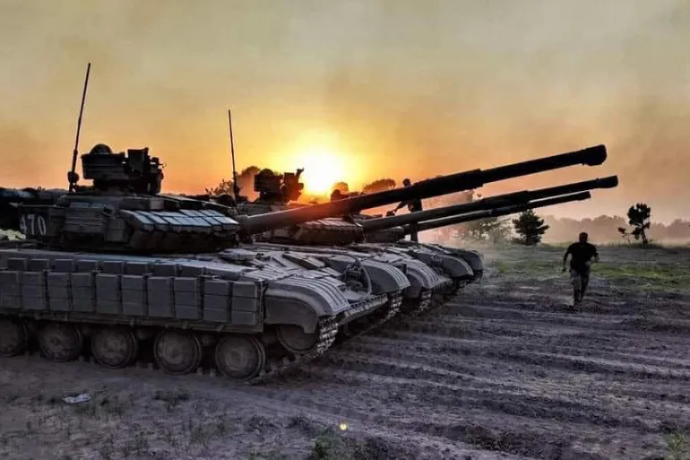 Η Ρωσία αυξάνει την παραγωγή αρμάτων μάχης Τ-80 έναντι των Τ-90 για το μέτωπο της Ουκρανίας