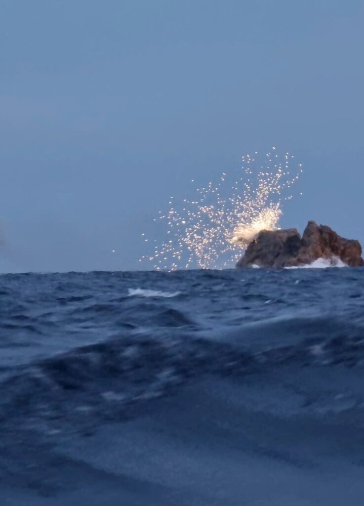 Αμερικανικό AC-130 με ομάδα ΤΕΚΠ των ΕΔ και πυρά  στο πεδίο βολής «Καράβια»