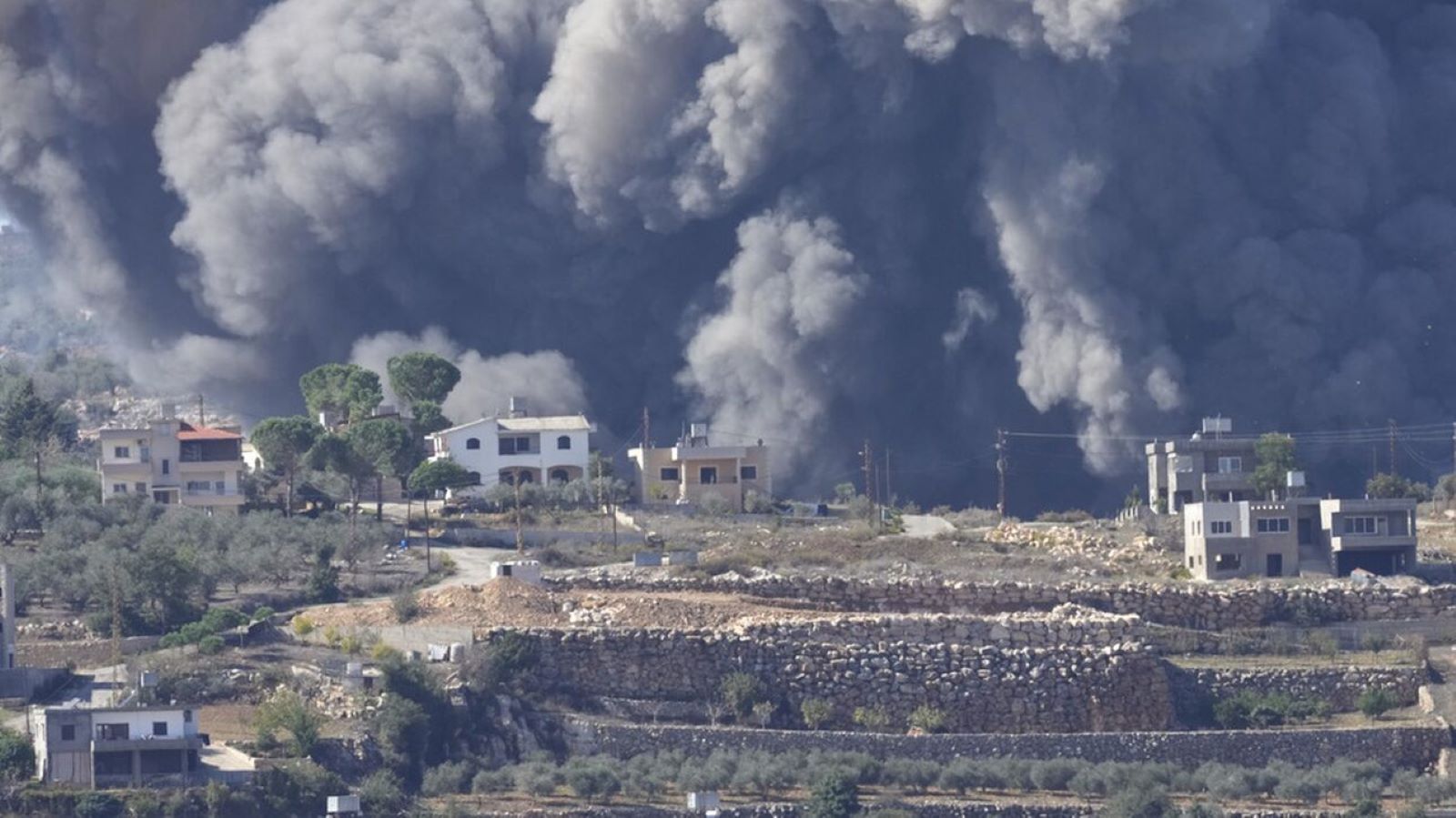 Ισραήλ: «Μαχητικό αεροσκάφος έπληξε θέσεις της Χεζμπολάχ στον Λίβανο»