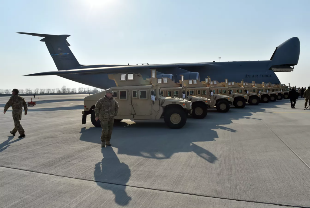 Το αμερικανικό Πεντάγωνο δεν διαθέτει χρηματοδότηση για να αντικαταστήσει τον στρατιωτικό εξοπλισμό που μεταφέρει στην Ουκρανία!