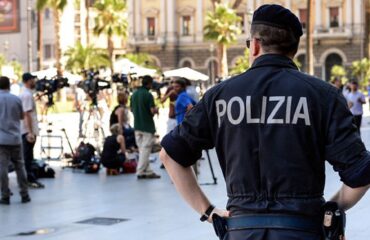 Ρώμη: Λαθρομετανάστης  αποπειράθηκε να ληστέψει γυναίκα αλλά το έκανε στη λάθος γειτονιά