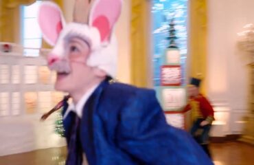 Σάλος  στις ΗΠΑ από το βίντεο που ανέβασε η σύζυγος του Αμερικανού προέδρου  για τα Χριστούγεννα: «Βγαλμένο από εφιάλτη»