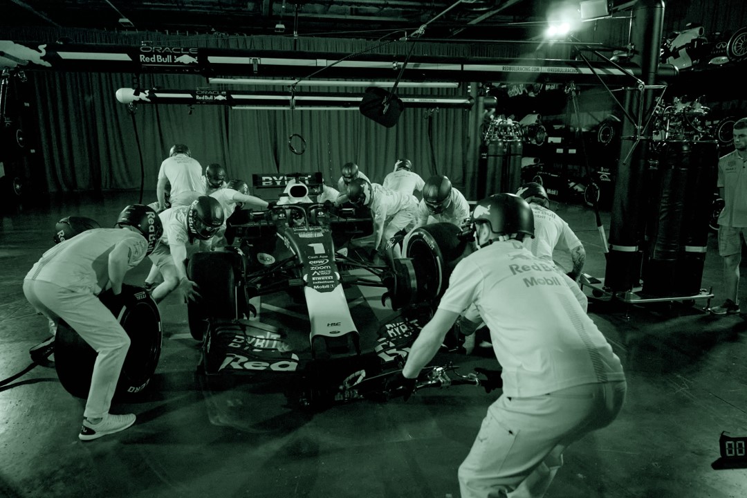 Δοκιμή των συστημάτων νυκτερινής όρασης της THEON INTERNATIONAL στην… Formula 1! (βίντεο)