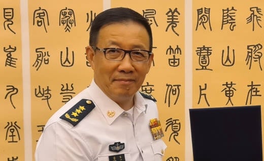 Για πρώτη φορά ναύαρχος στη θέση του υπουργού Άμυνας στην Κίνα