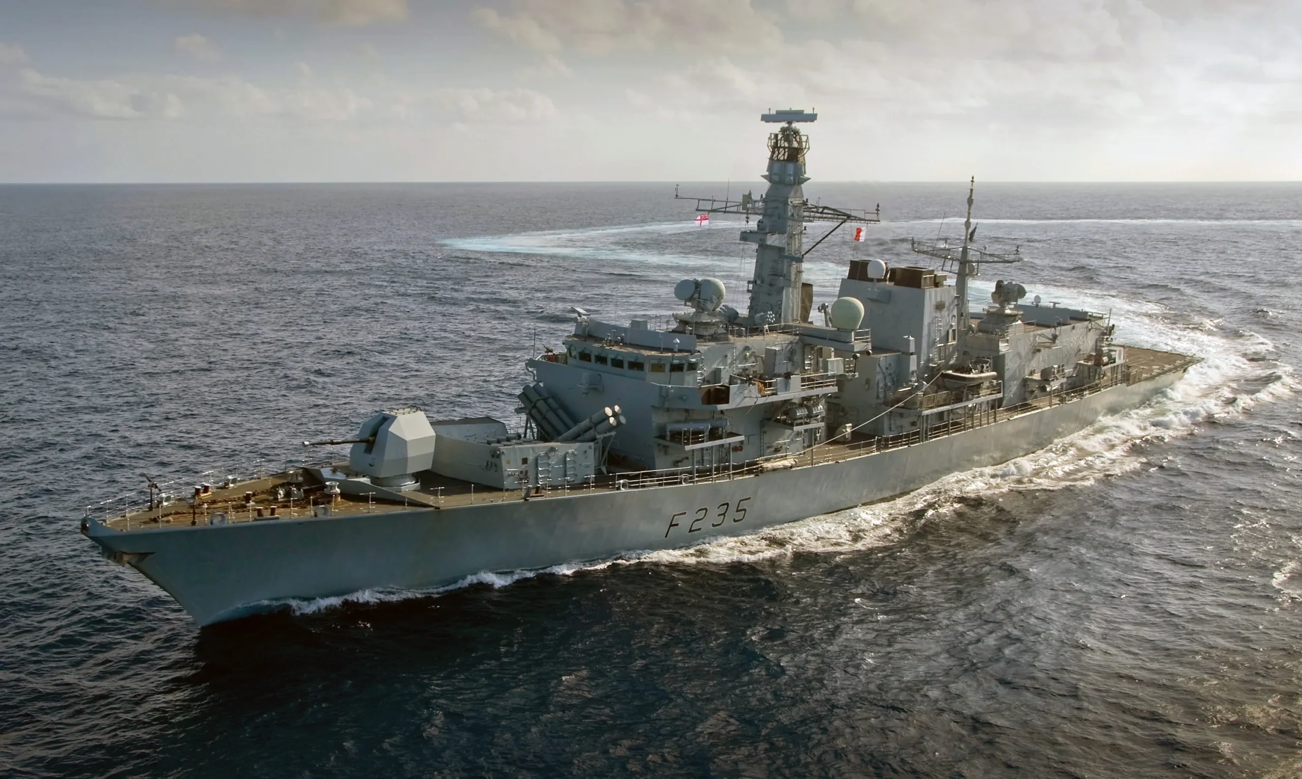 Μεταχειρισμένες φρεγάτες για το ΠΝ: Το βρετανικό Ναυτικό αποσύρει εσπευσμένα δύο Type 23 γιατί δεν έχει… πληρώματα