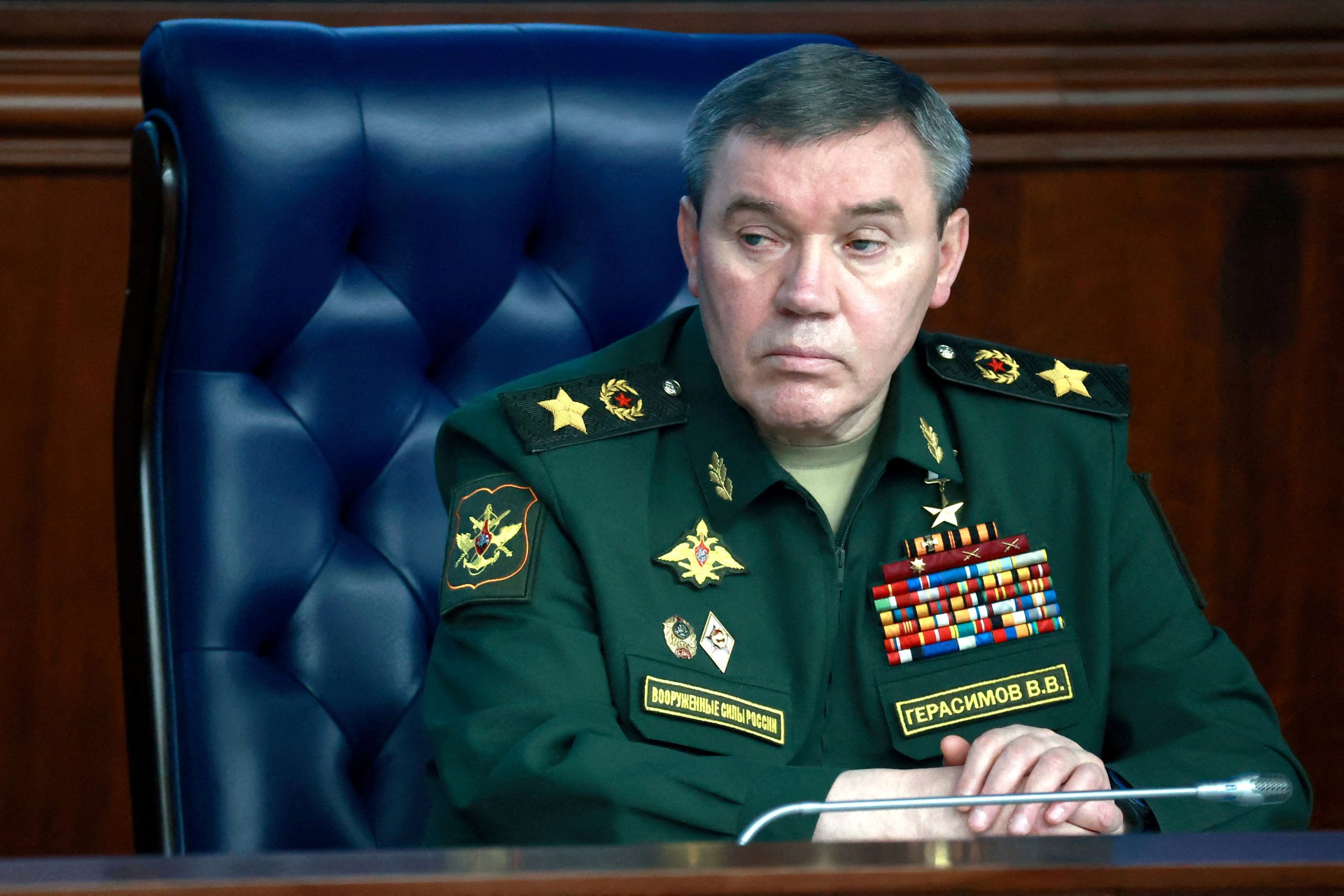 Οι Ουκρανοί ισχυρίζονται ότι σκοτώθηκε ο αρχηγός του ρωσικού Γενικού Επιτελείου Β.Γερασίμοφ από πυραυλικό πλήγμα στην Κριμαία