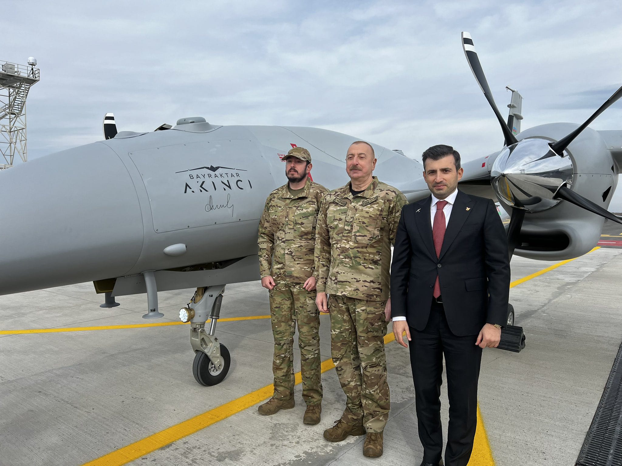 UAV AKINCI: Εντάχθηκε σε υπηρεσία με την Αεροπορία του Αζερμπαϊτζάν