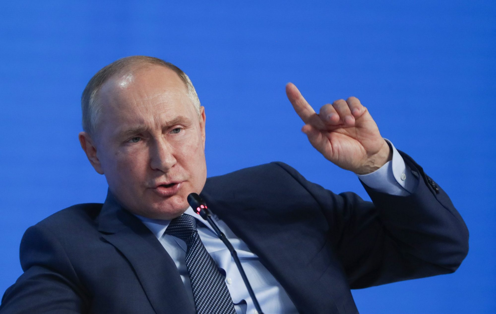 Β.Πούτιν: «Οι ΗΠΑ είναι μία δημοκρατική δικτατορία και το ΝΑΤΟ αποτελείται από απατεώνες»
