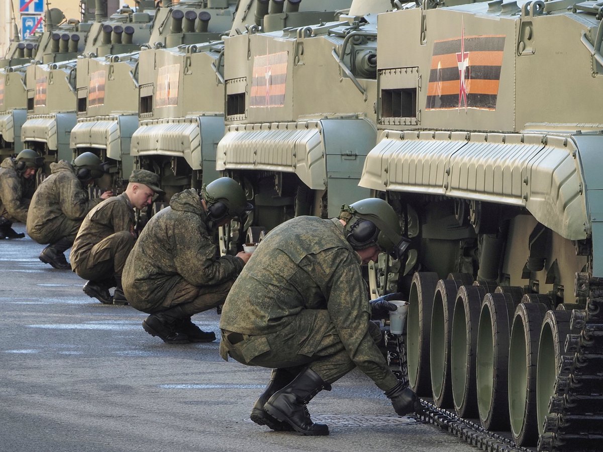 Ο ρωσικός στρατός έχει θέσει υπό έλεγχο μέχρι και το μισό του χωριού Ραμποτίνο