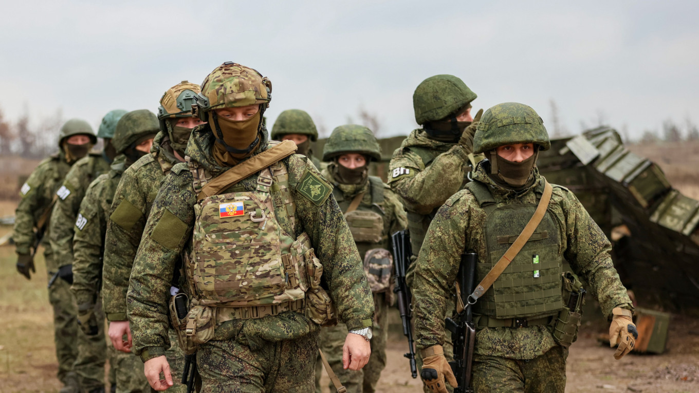 Δυσκολεύει η κατάσταση για την Ουκρανία: «Η Ρωσία στέλνει στην πρώτη γραμμή 30.000 στρατό κάθε μήνα»