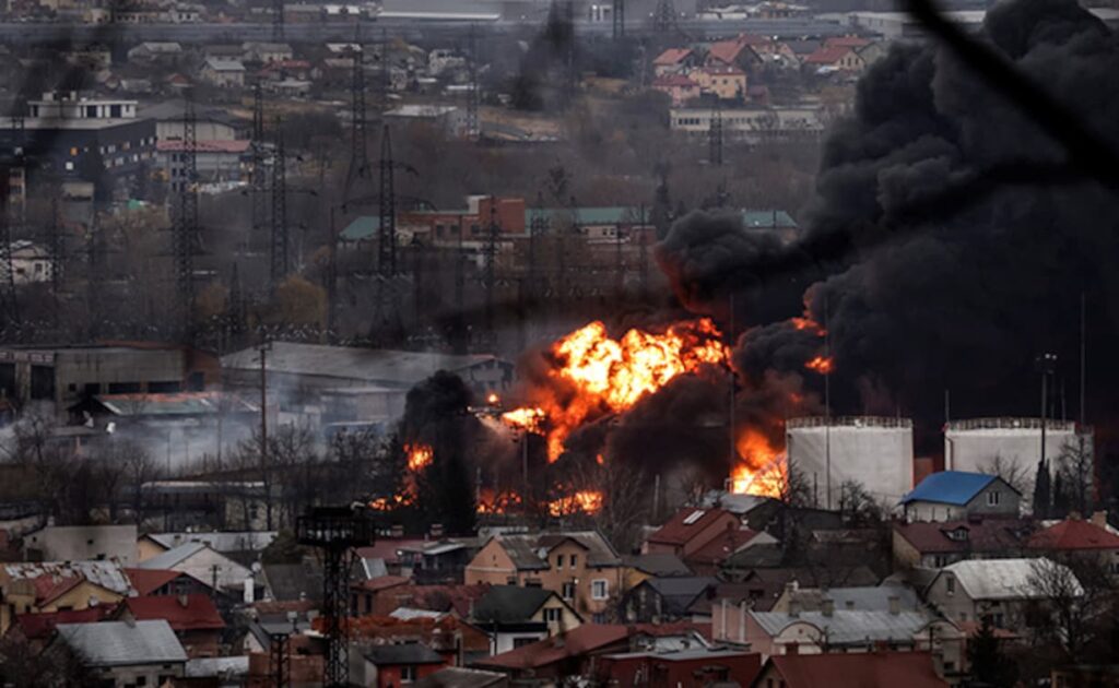 Βίντεο: Σφοδρός βομβαρδισμός του Μπέλγκοροντ από τους Ουκρανούς για να εμποδίσουν τους Ρώσους να ψηφίσουν!