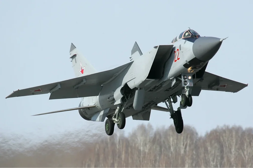Θάλασσα του Μπάρεντς: Ρωσικό MiG-31 αναχαίτισε δύο αμερικανικά B-1B
