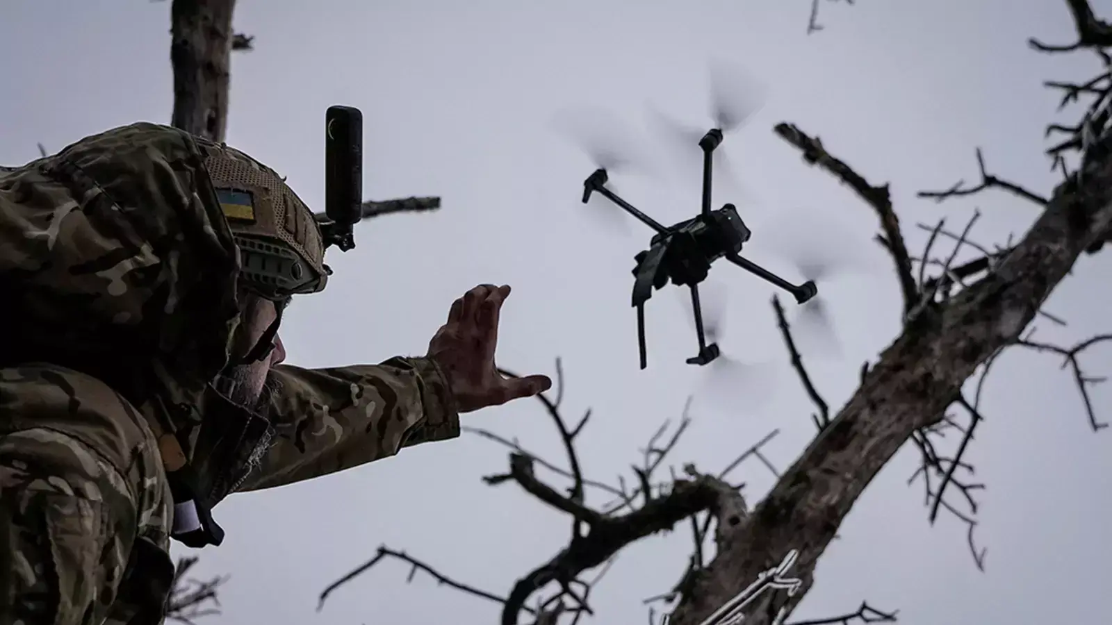 Drones: Ο πόλεμος έχει αλλάξει και δύο βίντεο το αποδεικνύουν