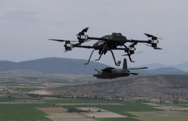 Ρωσία: «Μητρικό» UAV απελευθερώνει δεύτερο drone «παράσιτο» εναντίον στόχου (βίντεο)