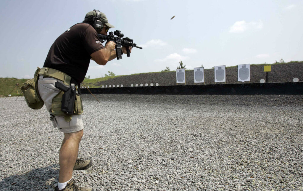 Η κυβέρνηση Μπάιντεν θα επιτρέψει στις ιδιωτικές αμερικανικές εταιρίες παροχής υπηρεσιών ασφαλείας να δράσουν στην Ουκρανία!