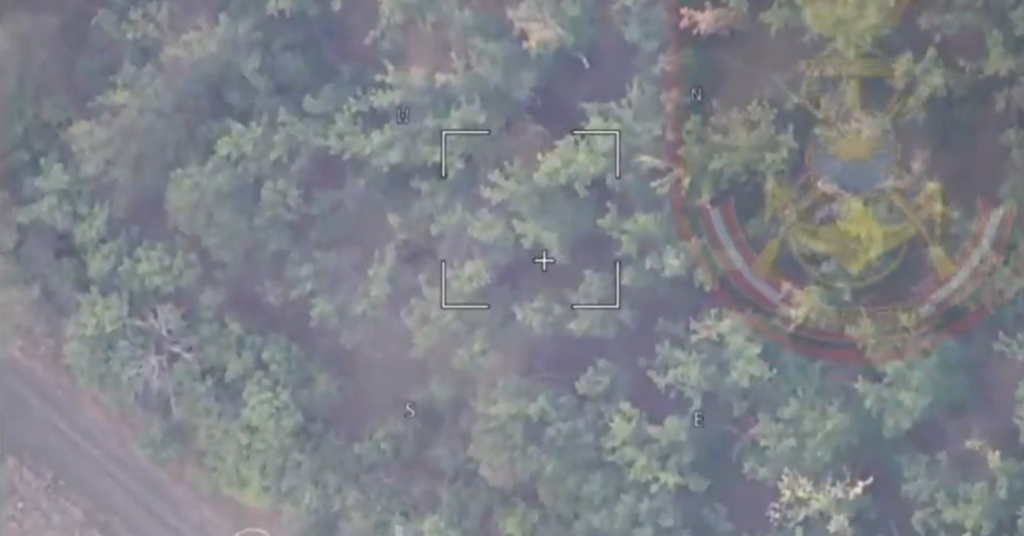 Βίντεο: Ρωσικό Lancet έπληξε αυτοκινούμενο οβιδοβόλο των ουκρανικών δυνάμεων κοντά στην Μποχογιαβλένκα