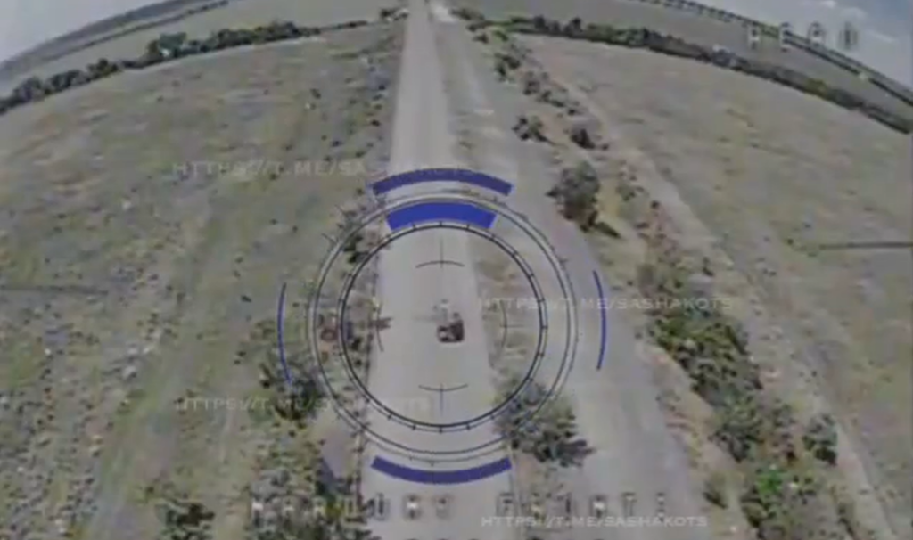 Βίντεο: Ρωσικά FPV έπληξαν τεθωρακισμένο όχημα μεταφοράς προσωπικού MaxxPro των ουκρανικών δυνάμεων στη Μαρινίβκα