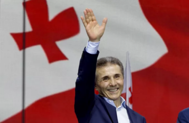 Orosz nukleáris fegyverek átadása Grúziának, hogy megvédje az új vezető által követelt országot