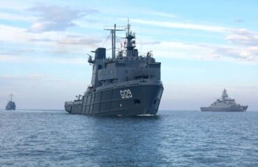 Irán és Azerbajdzsán közös haditengerészeti gyakorlatai a Kaszpi-tengeren (videó)