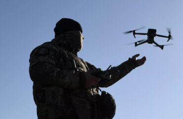 Videó: A 18. hadsereg orosz FPV-je eltalált egy ukrán kommandósokkal felszerelt felfújható csónakot a Herszoni terület Dnyeperén