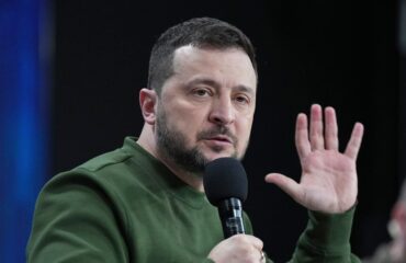 V. Zelenszkij "megkapta az üzenetet" Donald Trumptól: "Néhány hét múlva kapitulálunk Oroszország előtt"