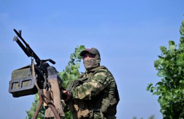 Az ukrán katonák önként átadták magukat a "Vostok" harccsoport embereinek (videó)