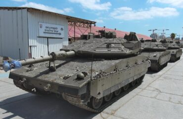 Videó: Merkava izraeli páncélozott járművek konvoja Dél-Szíriában a törökbarát iszlamisták ellen