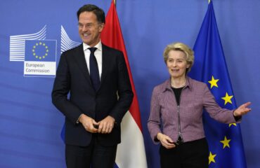 "Az oroszok kiveszik a chipeket a mosógépekből" – mondták, de most "3 hónap alatt annyi fegyvert gyártanak, mint a NATO egész évben"