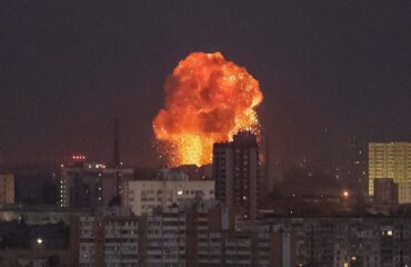 Az oroszok Starmer brit miniszterelnök jelenlétében bombázták Kijevet!