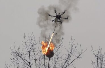 Videó: Orosz FPV lángszóró csapódott be az ukrán erők állásaiba Szuhi Jali közelében