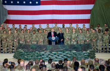 Donald Trump "seprűvel seprűvel" és "megtisztította" a fegyveres erőket: betiltotta az LMBTQ+ és a szélsőbal ideológiáit