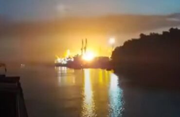 Videó: "Pokol" az odesszai Renyben – Orosz drónok "egyengették" az ukrán kikötőt a Dunán