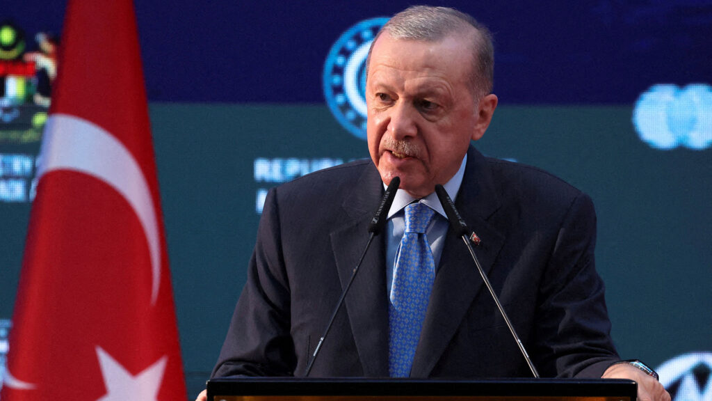 Ρ.Τ.Ερντογάν προς αντιπολίτευση: «Όλο λένε “κάνε υπομονή Γιώργο, σώσε μας Γιώργο”» (βίντεο)