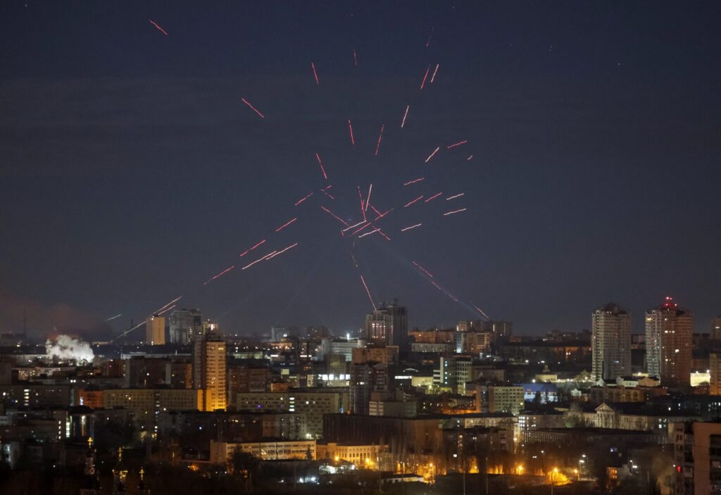 Νυχτερινός βομβαρδισμός του Κιέβου από 100 μη επανδρωμένα ρωσικά αεροσκάφη