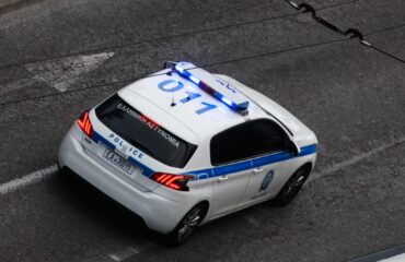 Εύβοια: Αλλοδαπός έβγαλε… όπλο σε παραλία κι άρχισε να απειλεί τους περαστικούς