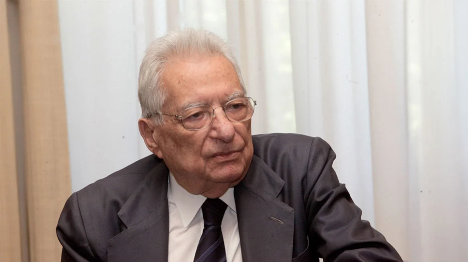 Πέτρος Μολυβιάτης: Πέθανε ο «τελευταίος Έλληνας» που πέρασε από την θέση του Υπουργού Εξωτερικών