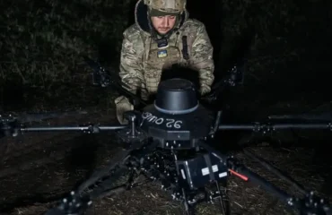 Egy orosz FPV epikus légi csatája az ukránok szörnyű "Baba Yaga" drónjával – Videó megtekintése