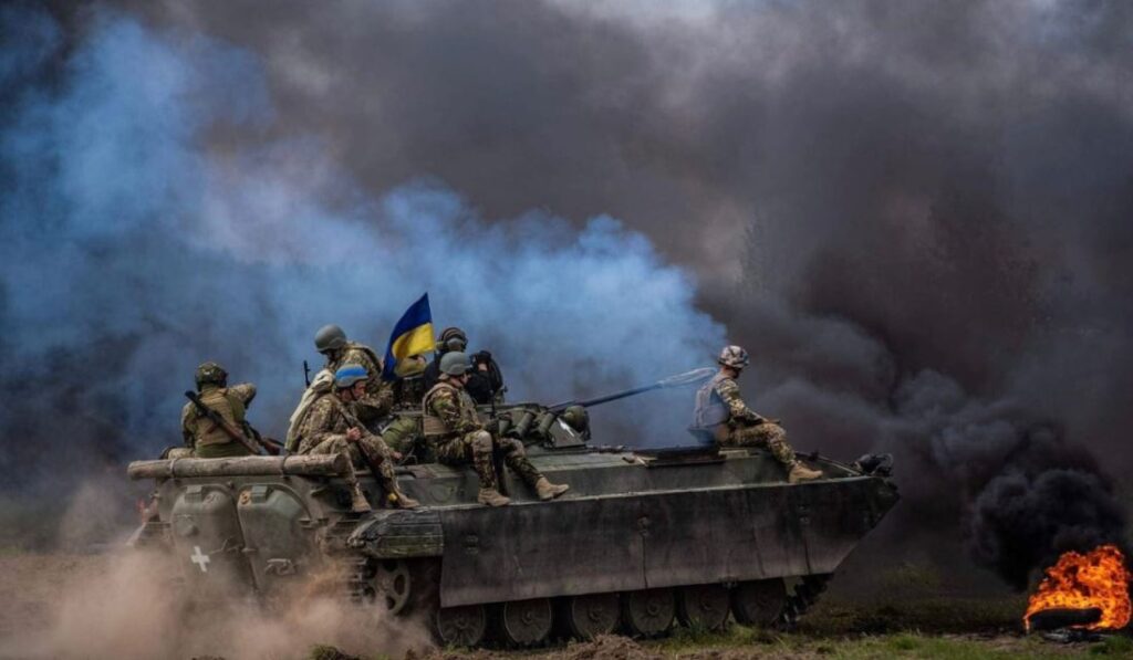 Με 4 FAB-500 οι Ρώσοι τελείωσαν τα σχέδια ανδρών της 117ης Ταξιαρχίας των Ουκρανών σε χωριό του Ποκρόβσκ (βίντεο)