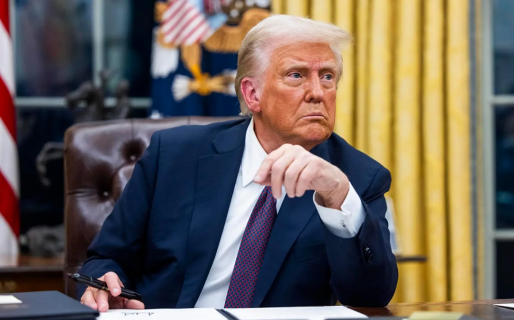 Ν.Τραμπ: «Η διακοπή του πυρηνικού προγράμματος του Ιράν είναι προϋπόθεση για την ειρήνη»