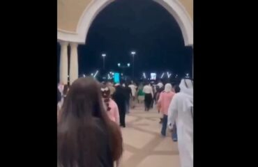 Ντόχα: Σκηνές πανικού σε εμπορικό κέντρο την ώρα της ιρανικής επίθεσης (βίντεο)