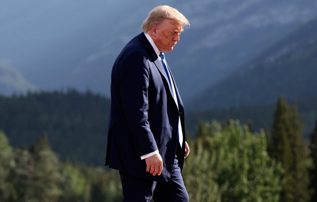 Ν.Τραμπ: «Η συμφωνία κατάπαυσης πυρός τέθηκε σε ισχύ – Μην την παραβιάσετε»