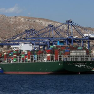 Πάνω από 250 εκατ. ευρώ υπολογίζεται η ζημιά για το Δημόσιο στην υπόθεση των τελωνείων και των κινεζικών πατινιών!