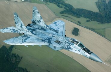 Με γαλλική βόμβα «AASM-250 HAMMER» ουκρανικό MiG-29 βομβάρδισε σημείο ανάπτυξης των Ρώσων (βίντεο)