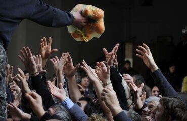 Άρθρο τ.Βρετανού υπουργού ανοίγει από το… εξωτερικό τη συζήτηση: Μπορεί να υπάρξει πολιτική αλλαγή στην Ελλάδα; (upd)