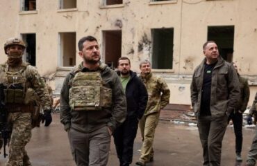 Β.Ζελένσκι σε απόγνωση: Με έναν νόμο και ένα άρθρο στρατολογεί τους 60+ και τους στέλνει στον πόλεμο