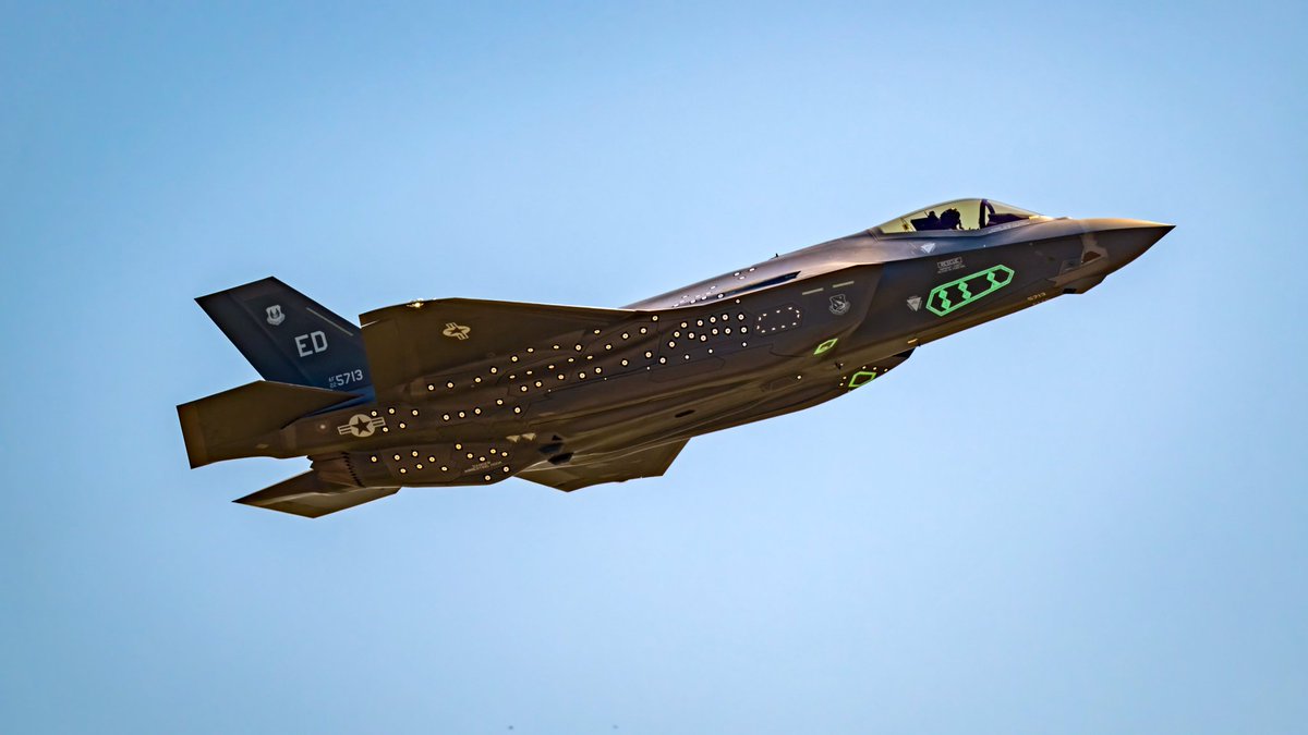 «Πόλεμος» ΗΠΑ-Ισπανίας για ακύρωση αγοράς F-35 ύψους 6,25 δισ. € – Ν.Τραμπ: «Θα σας “πεθάνω” στους δασμούς» (upd)