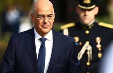 Στην Τήνο ο Ν.Δένδιας: Παρευρέθηκε στην επιμνημόσυνη δέηση των πεσόντων του καταδρομικού «Έλλη» (φωτο)
