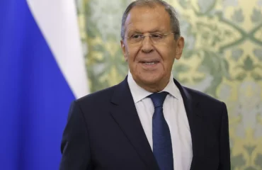 Στην Αλάσκα ο Σ.Λαβρόφ με φούτερ «ΕΣΣΔ»: Ο ισχυρός συμβολισμός της εμφάνισής του (βίντεο)