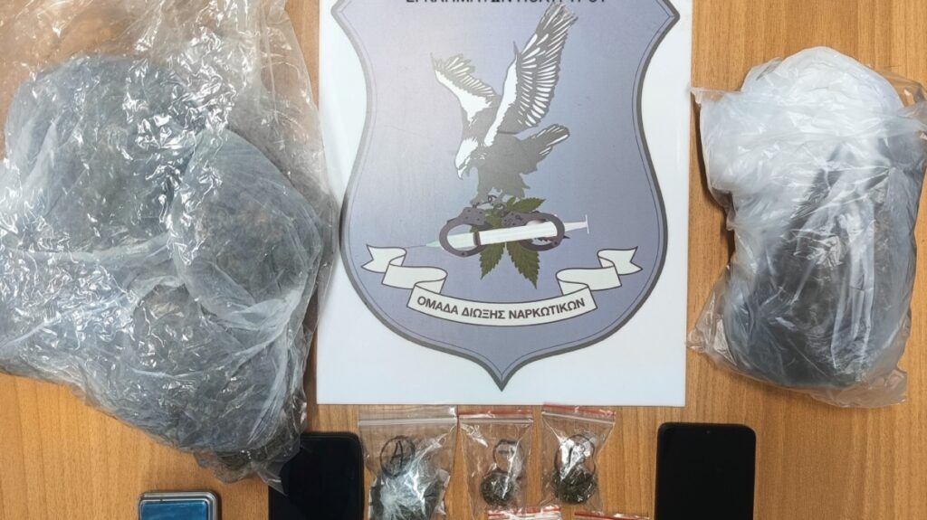 Χαλκιδική: Συνελήφθησαν δύο νεαροί για ναρκωτικά – Ο ένας είχε «φωλιά» σε διαμέρισμα της δυτικής Θεσσαλονίκης (φωτο)